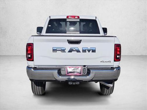 2026 RAM 2500 Tradesman Crew Cab 4x4 6'4' Box
