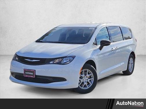 2025 Chrysler Voyager LX