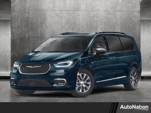 2025 Chrysler Pacifica L