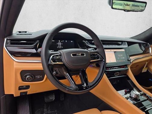 2026 Jeep Grand Cherokee Summit