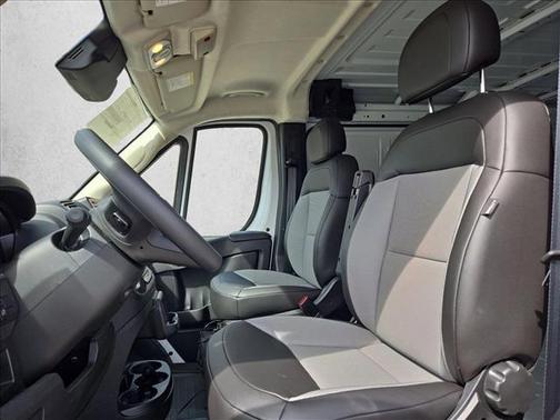 Bright White Clearcoat 2025 RAM ProMaster 1500 Low Roof