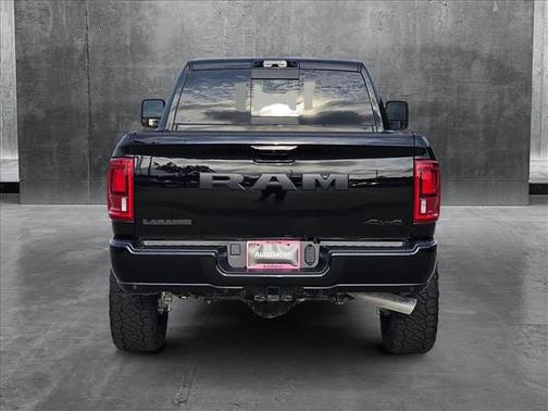 2025 RAM 2500 Laramie Crew Cab 4x4 6'4' Box