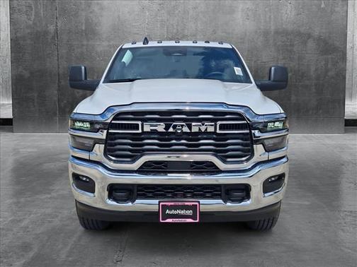 2025 RAM 2500 Tradesman Crew Cab 4x4 6'4' Box