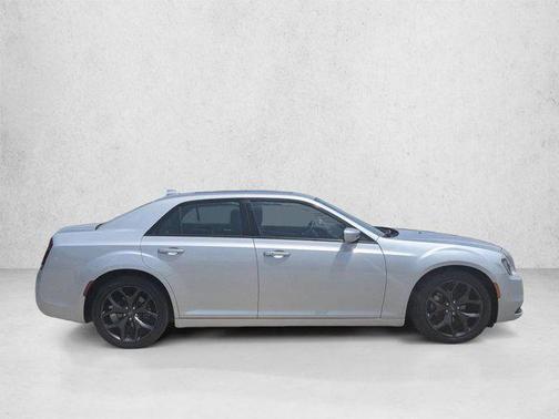 Silver Mist Clearcoat 2023 Chrysler 300 S