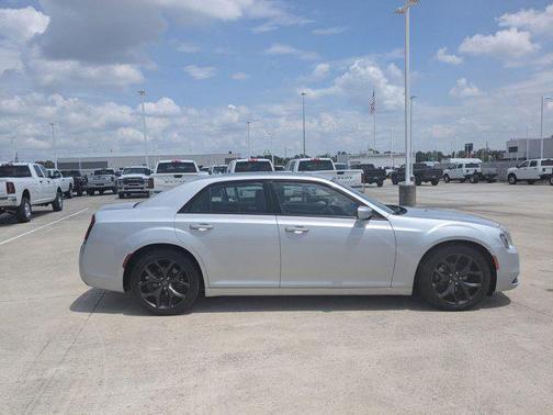 Silver Mist Clearcoat 2023 Chrysler 300 S