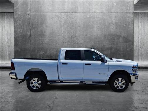 2025 RAM 2500 Lone Star Crew Cab 4x4 6'4' Box