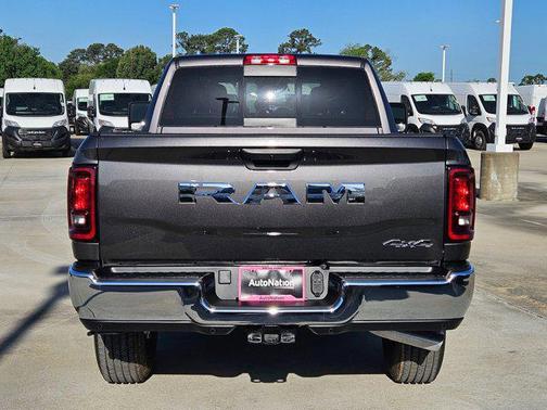 2025 RAM 2500 Tradesman Crew Cab 4x4 6'4' Box