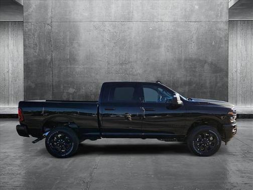 2025 RAM 2500 Lone Star Crew Cab 4x4 6'4' Box
