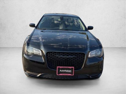 2023 Chrysler 300 Touring