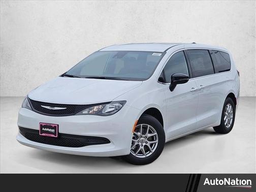 2025 Chrysler Voyager LX