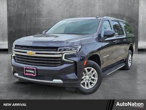2023 Chevrolet Suburban LT