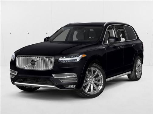 2016 Volvo XC90 T6 Momentum
