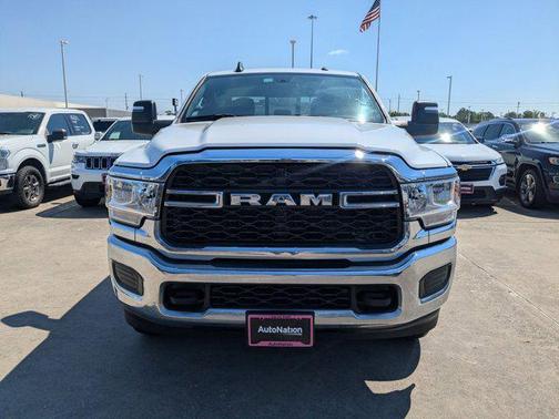 2024 RAM 2500 Tradesman Crew Cab 4x4 8' Box