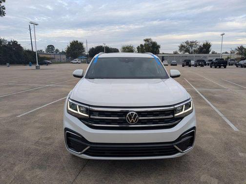 2022 Volkswagen Atlas Cross Sport 3.6L V6 SEL R-Line