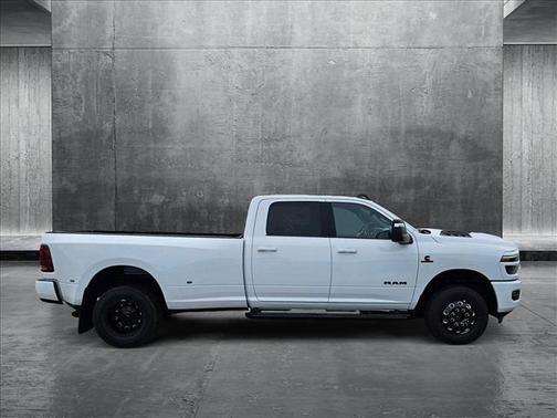 2025 RAM 3500 Laramie Crew Cab 4x4 8' Box