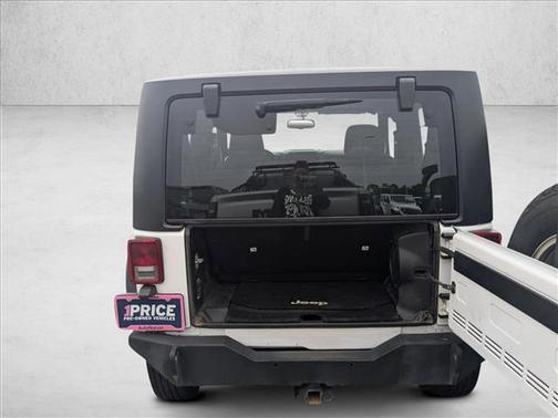 Bright White Clearcoat 2014 Jeep Wrangler Rubicon