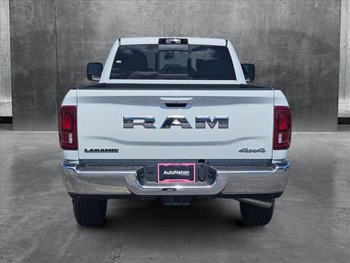 2025 RAM 2500 Laramie Crew Cab 4x4 8' Box
