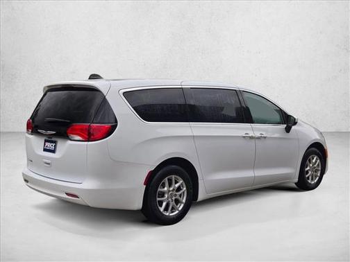 Bright White Clearcoat 2023 Chrysler Voyager LX