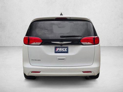 Bright White Clearcoat 2023 Chrysler Voyager LX