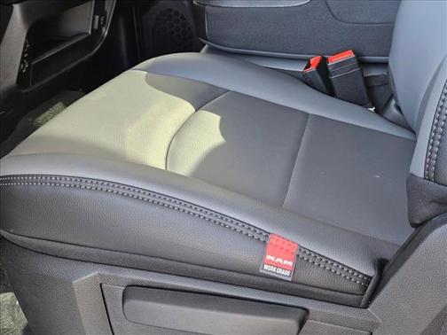 2026 RAM 3500 Tradesman Crew Cab 4x4 8' Box