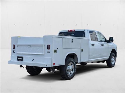 2024 RAM 3500 Tradesman Crew Cab 4x4 8' Box