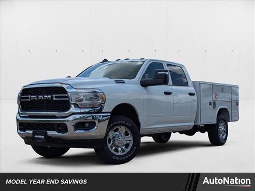 2024 RAM 3500 Tradesman Crew Cab 4x4 8' Box