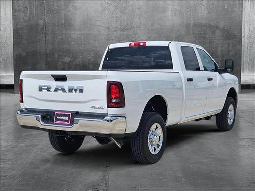 2025 RAM 2500 Tradesman Crew Cab 4x4 6'4' Box