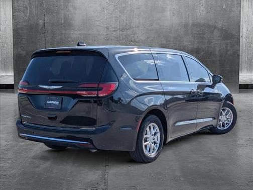 2025 Chrysler Pacifica L