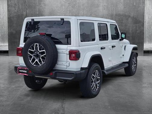 2025 Jeep Wrangler 4-Door Sahara 4x4