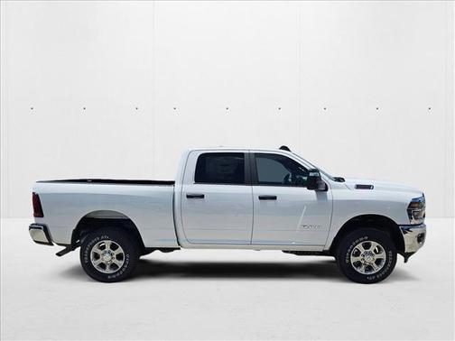 2025 RAM 2500 Big Horn Crew Cab 4x4 6'4' Box
