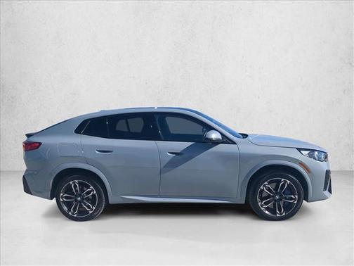 2025 BMW X2 xDrive28i