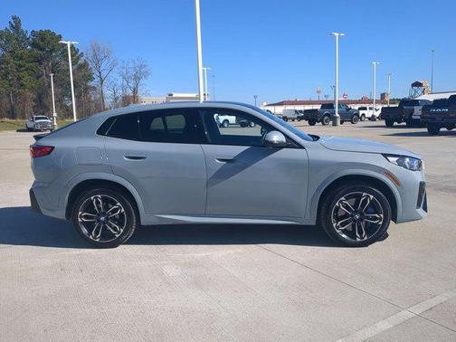 2025 BMW X2 xDrive28i