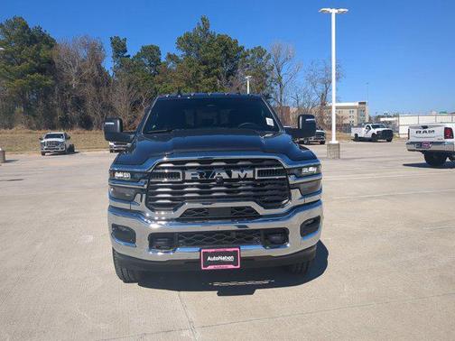 2026 RAM 2500 Tradesman Crew Cab 4x4 6'4' Box