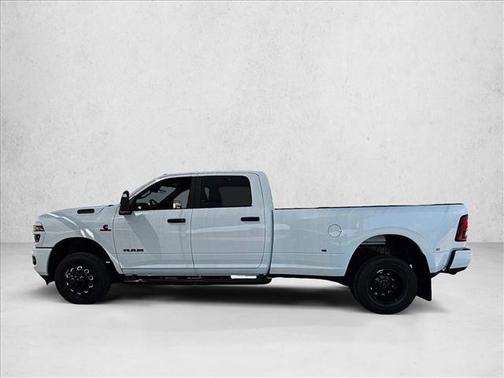 2025 RAM 3500 Lone Star Crew Cab 4x4 8' Box