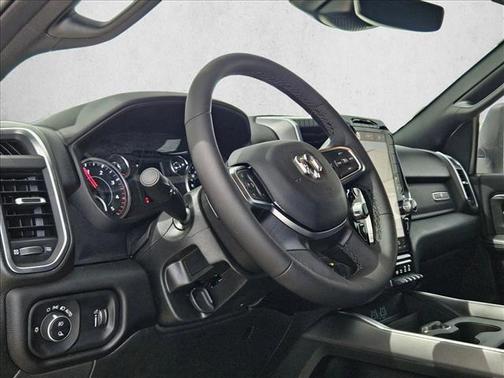 2025 RAM 3500 Lone Star Crew Cab 4x4 8' Box