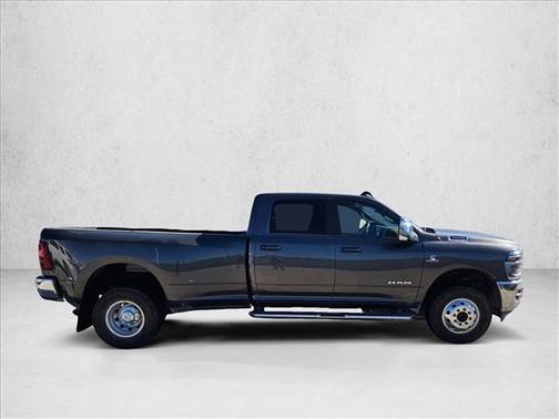 2025 RAM 3500 Laramie Crew Cab 4x4 8' Box