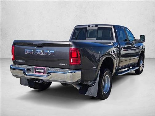 2025 RAM 3500 Laramie Crew Cab 4x4 8' Box