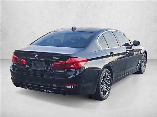 2020 BMW 530 530i