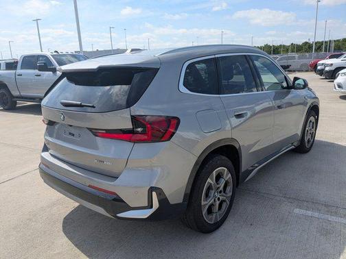Space Silver 2026 BMW X1 xDrive28i
