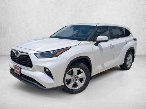 Wind Chill Pearl 2024 Toyota Highlander LE