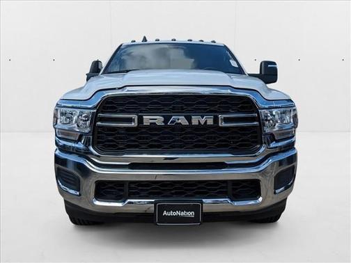 2024 RAM 2500 Tradesman Crew Cab 4x4 8' Box
