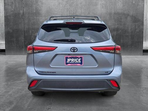 2023 Toyota Highlander LE