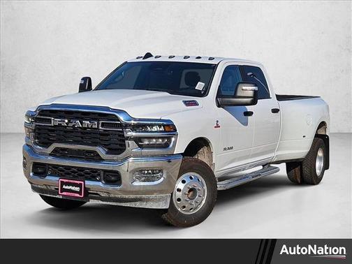 2025 RAM 3500 Lone Star Crew Cab 4x4 8' Box