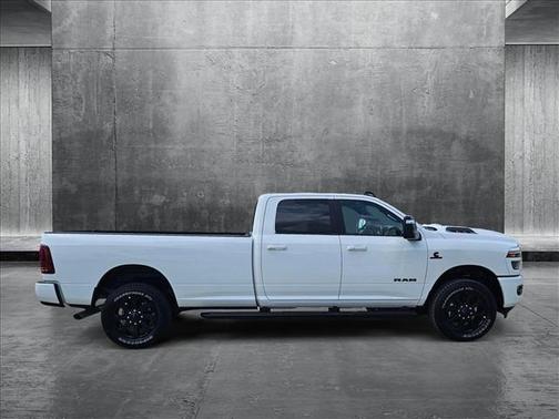 2025 RAM 3500 Laramie Crew Cab 4x4 8' Box