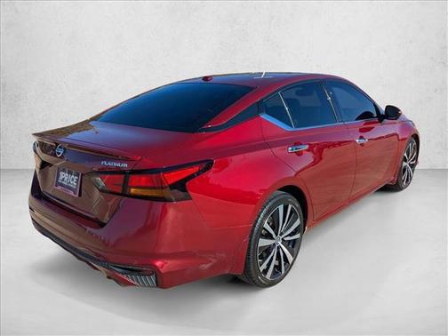 2020 Nissan Altima Platinum FWD