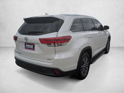 Blizzard Pearl 2019 Toyota Highlander XLE