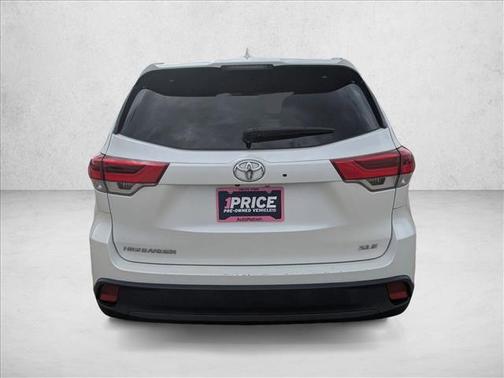 Blizzard Pearl 2019 Toyota Highlander XLE
