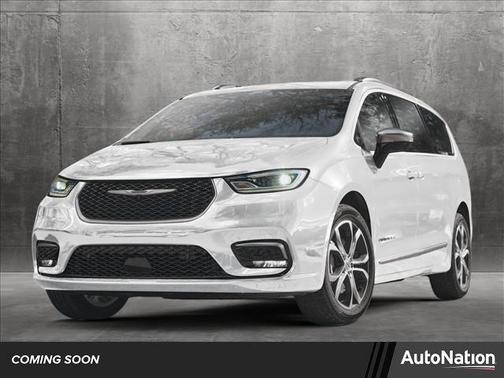 2025 Chrysler Pacifica L