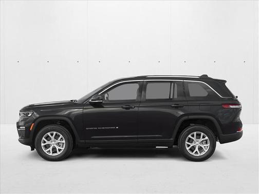 Diamond Black Crystal Pearlcoat 2025 Jeep Grand Cherokee Altitude