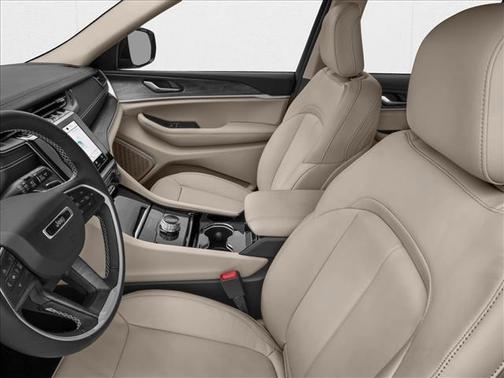 Diamond Black Crystal Pearlcoat 2025 Jeep Grand Cherokee Altitude